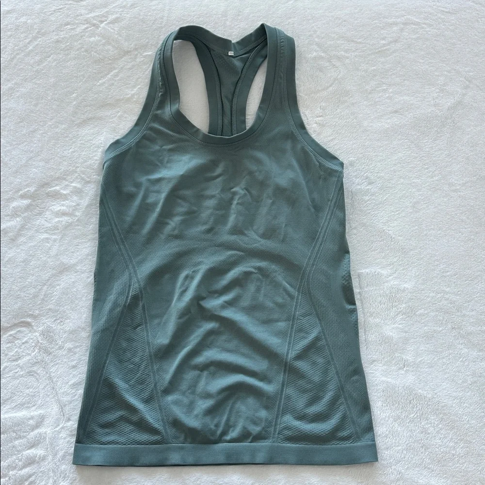 Athleta Momentum Seamless Tank - Picture 1 of 4